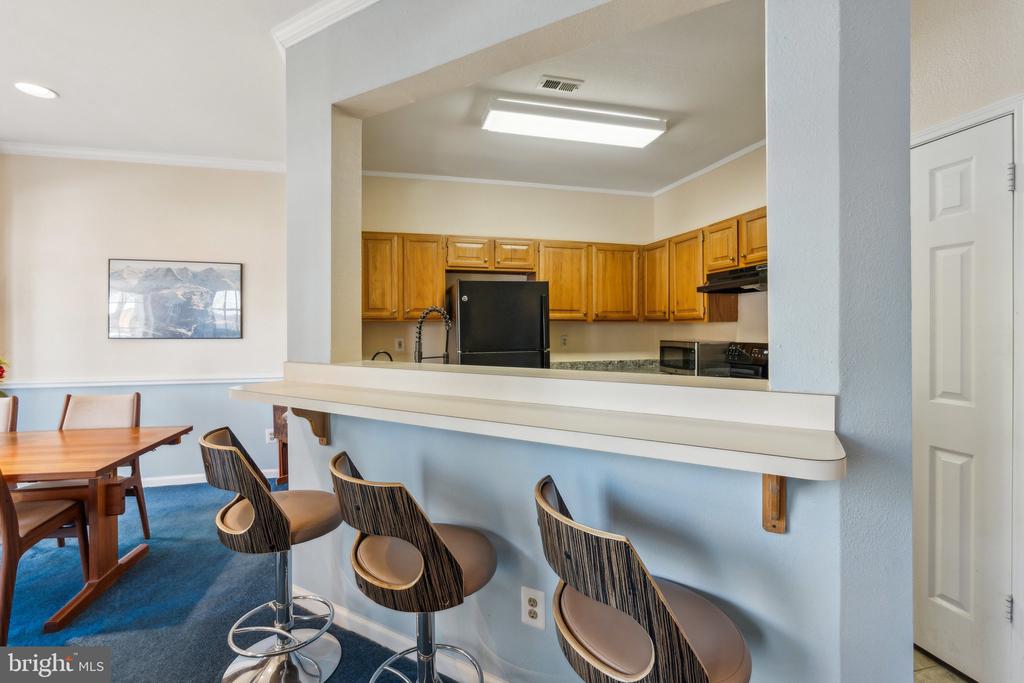 674 GATEWAY DRIVE SE 704