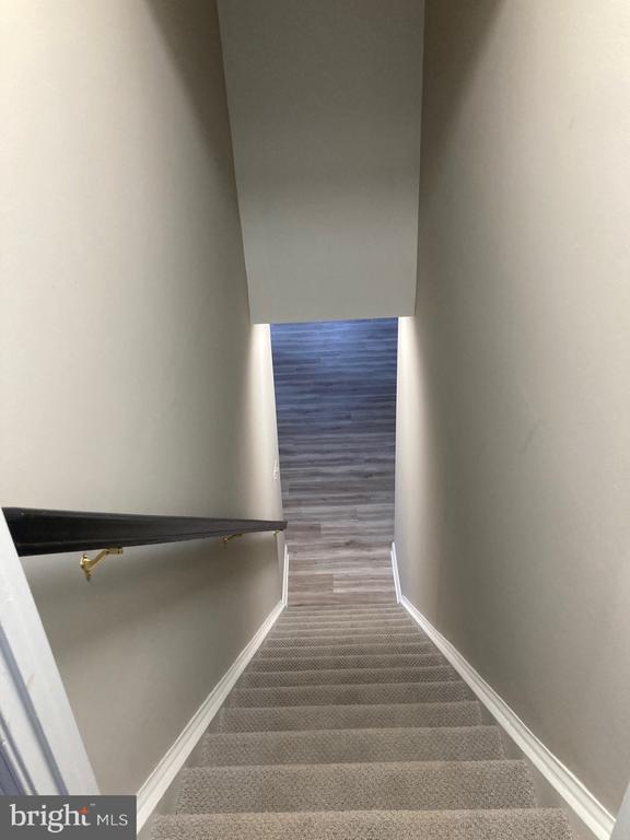 16046 HAMILTON STATION ROAD