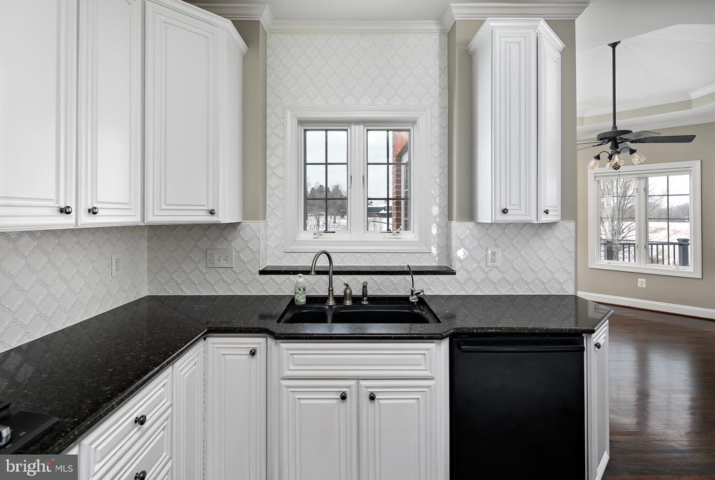 16046 HAMILTON STATION ROAD