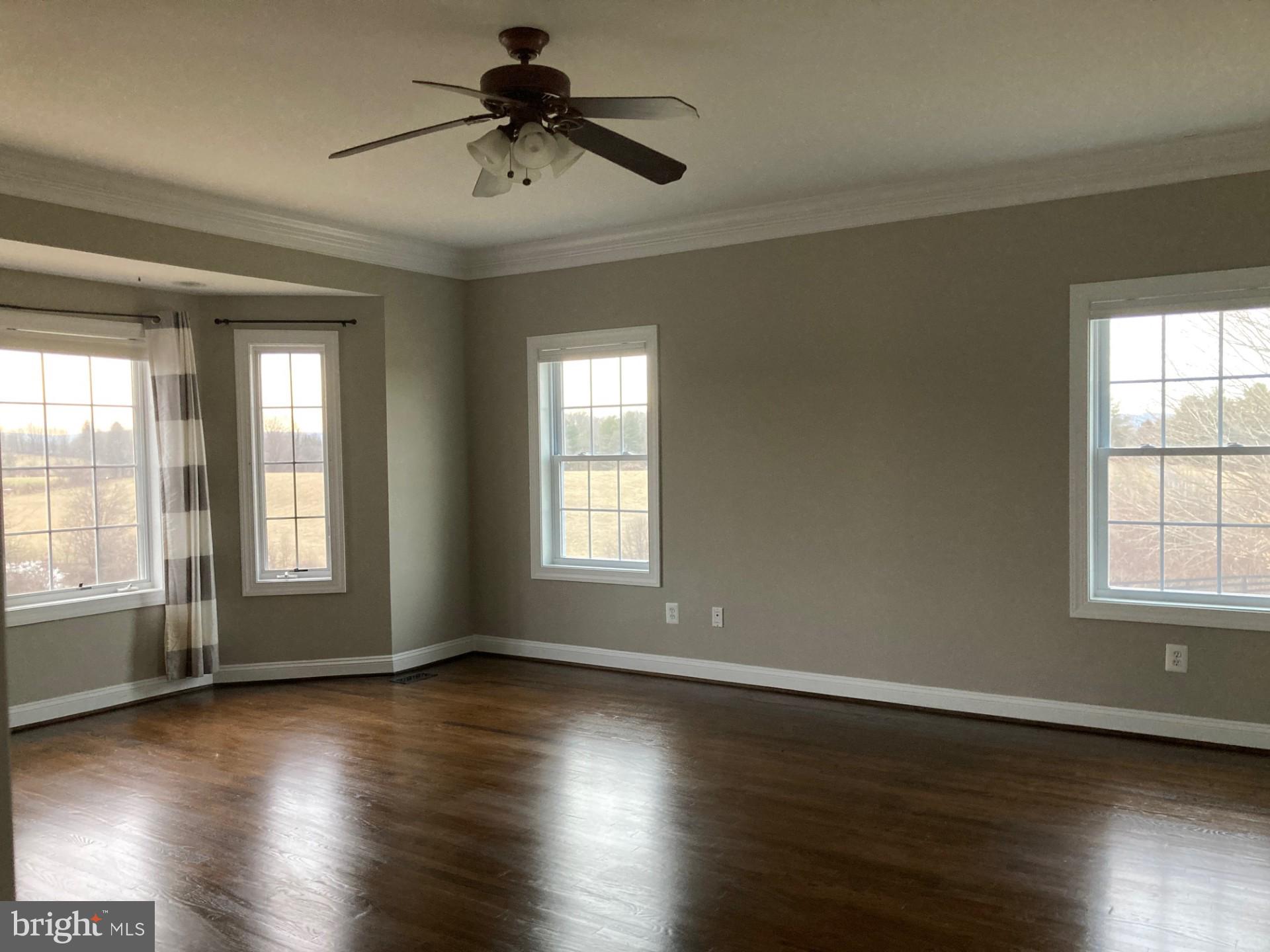 16046 HAMILTON STATION ROAD
