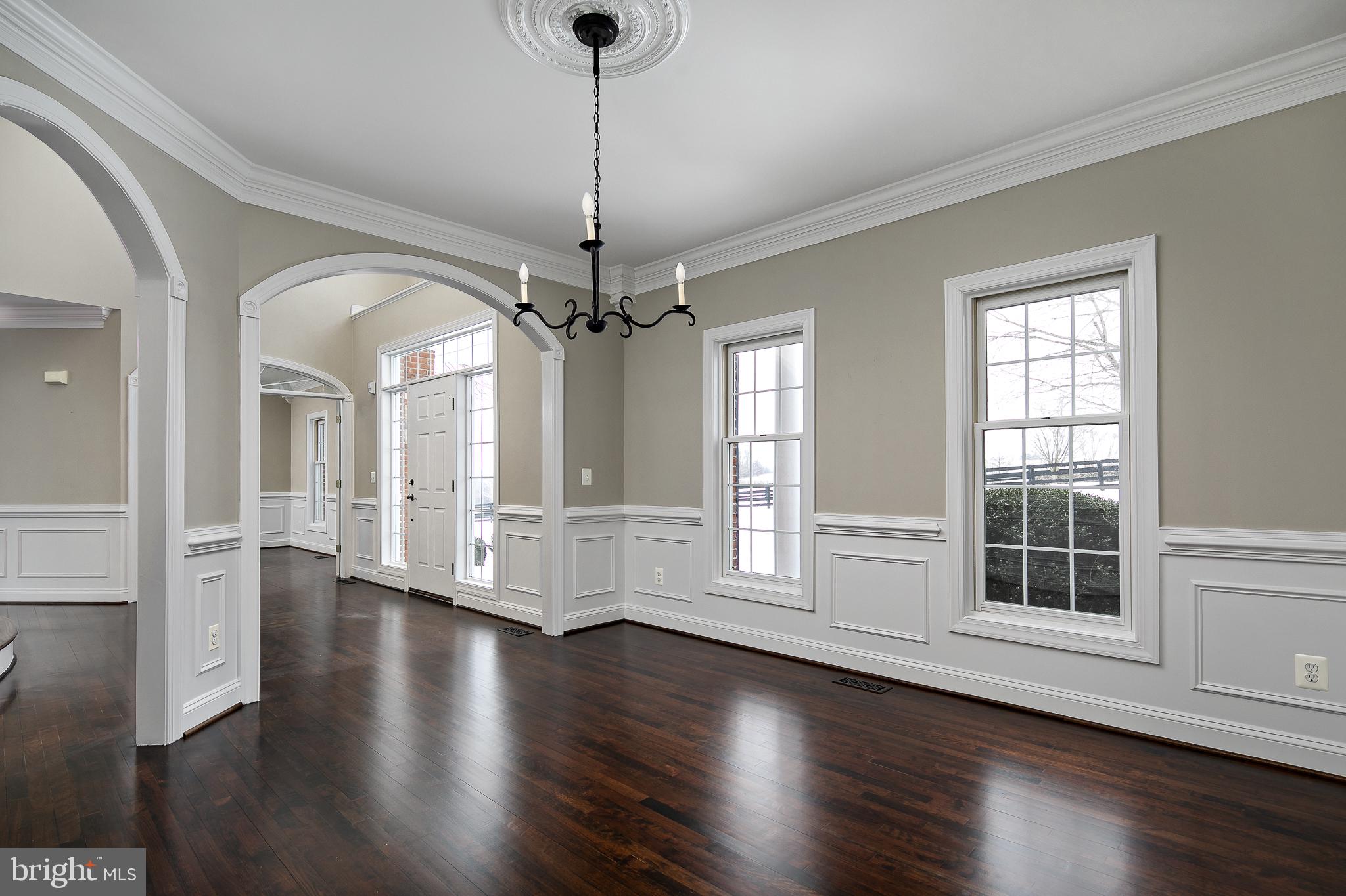 16046 HAMILTON STATION ROAD