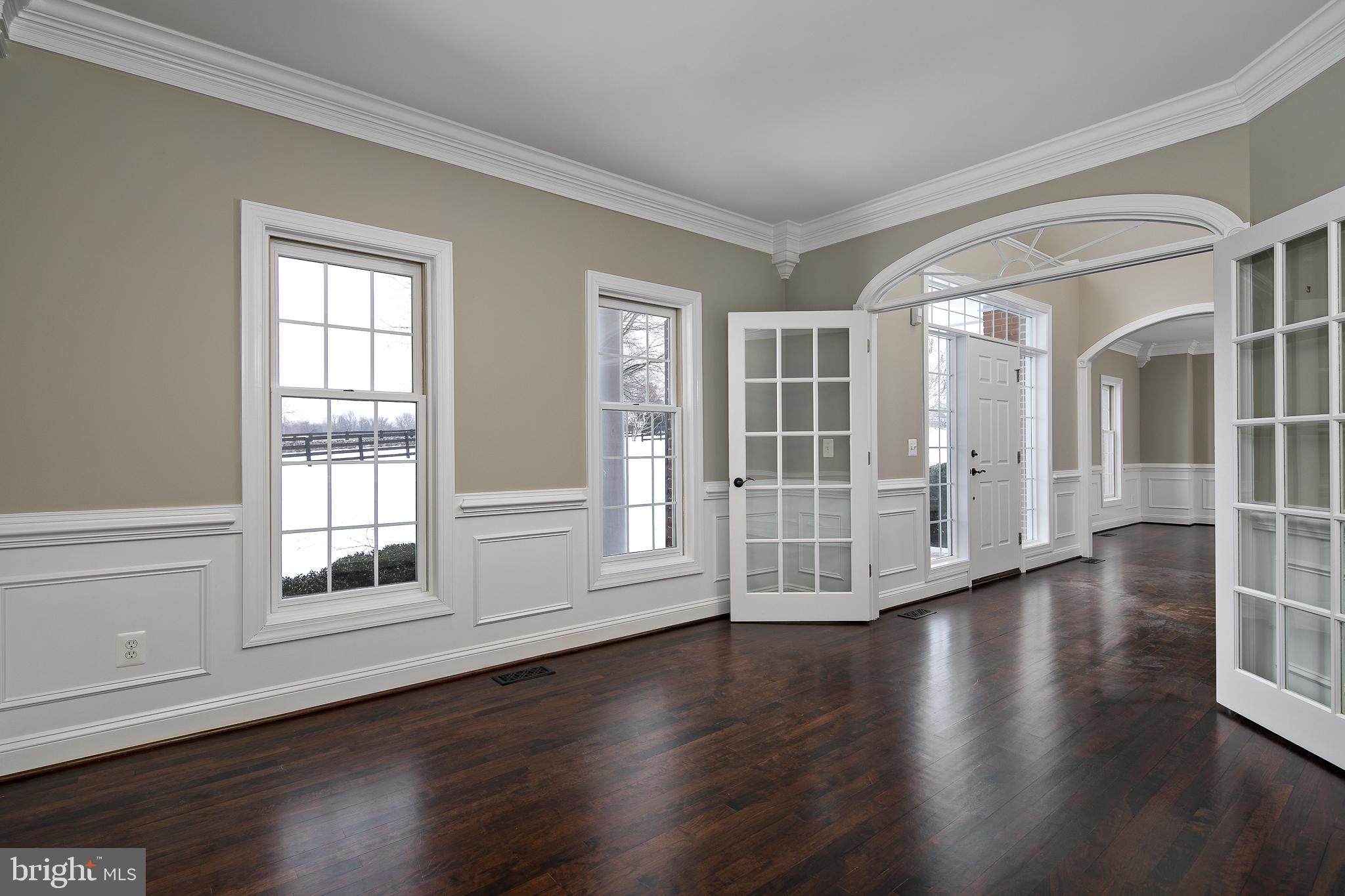 16046 HAMILTON STATION ROAD