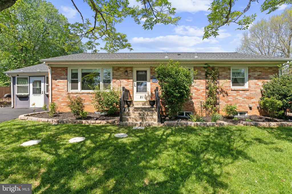 21 PIPER RUN AVENUE