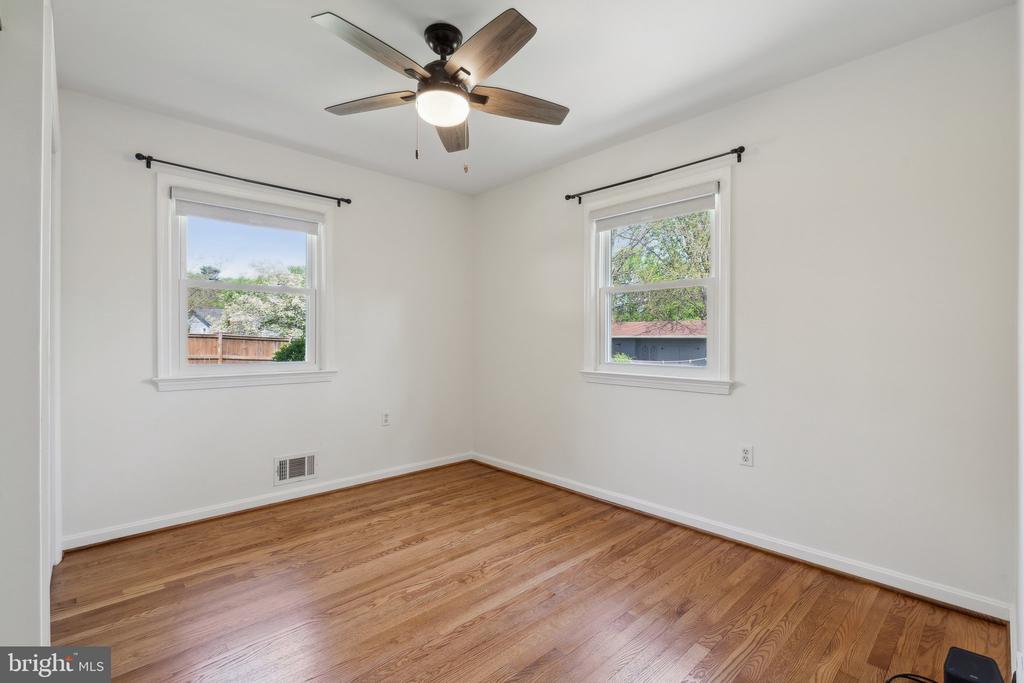 21 PIPER RUN AVENUE