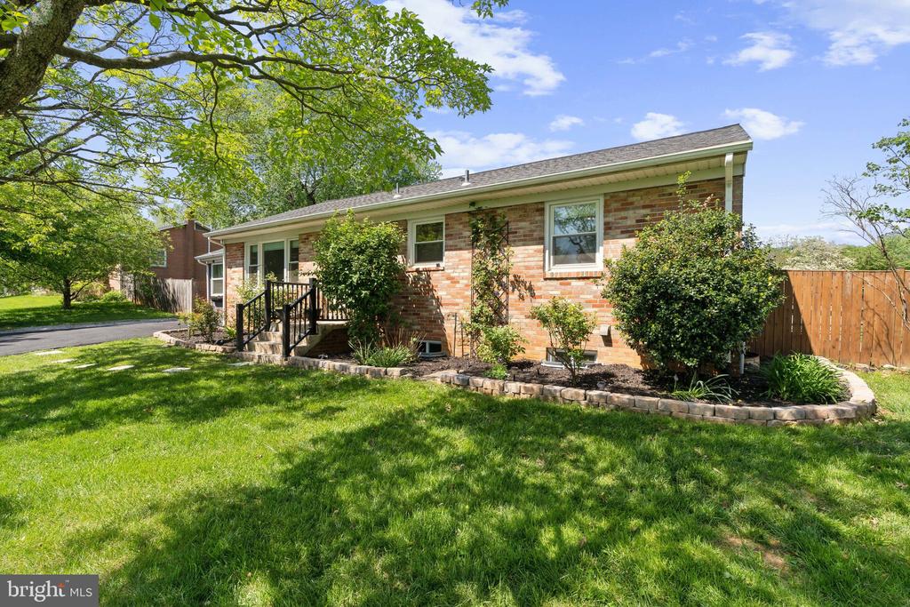 21 PIPER RUN AVENUE