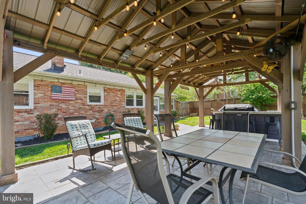 21 PIPER RUN AVENUE
