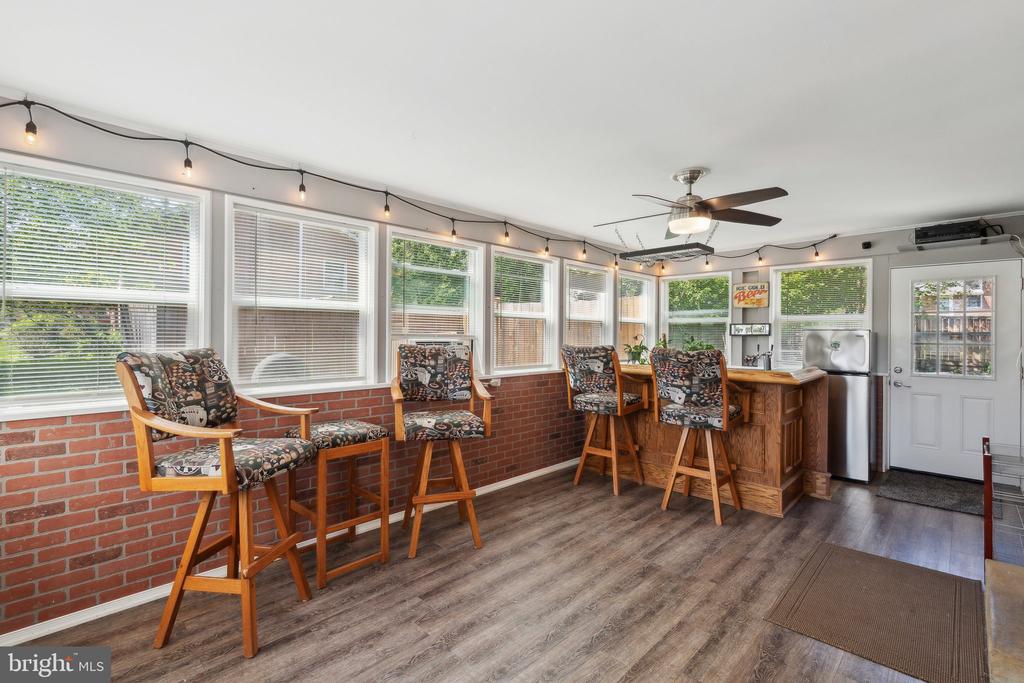 21 PIPER RUN AVENUE