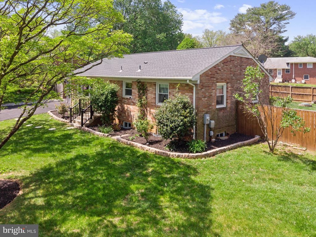 21 PIPER RUN AVENUE