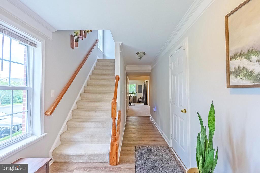 222 HAWKS VIEW SQUARE SE