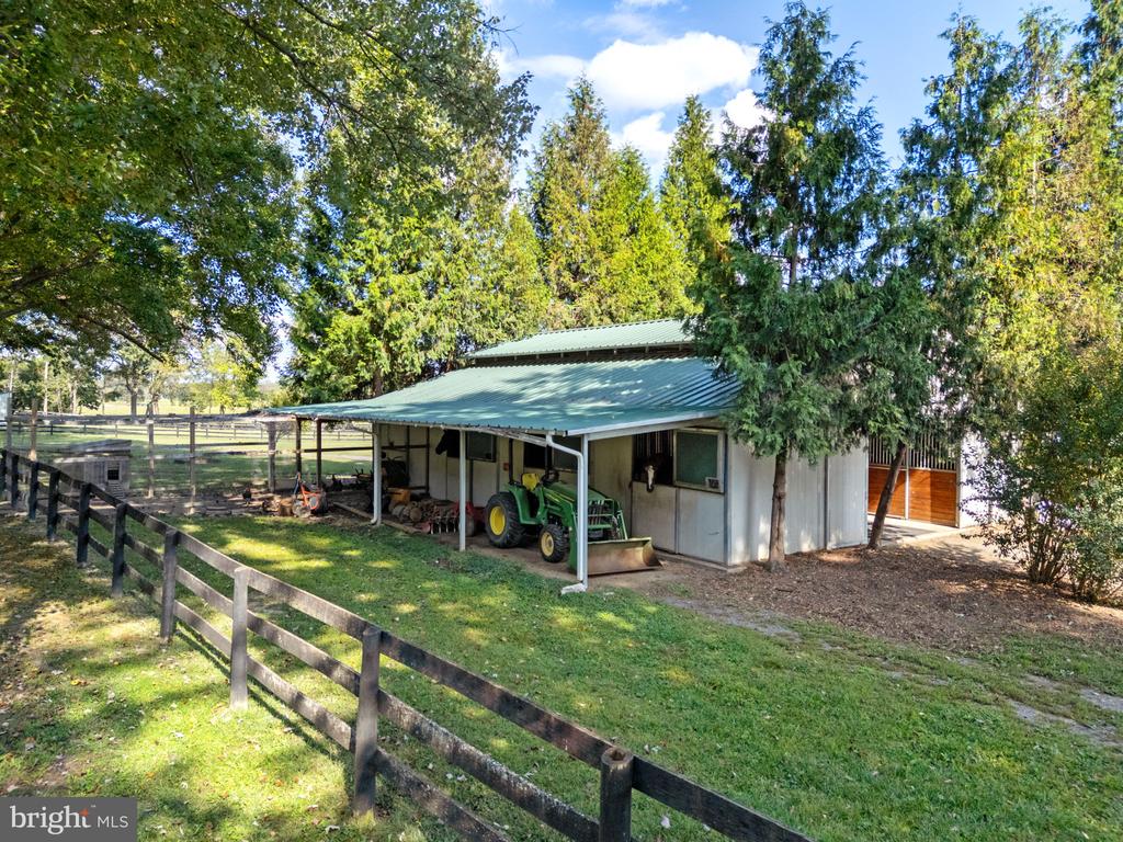 36775 LEITH LANE