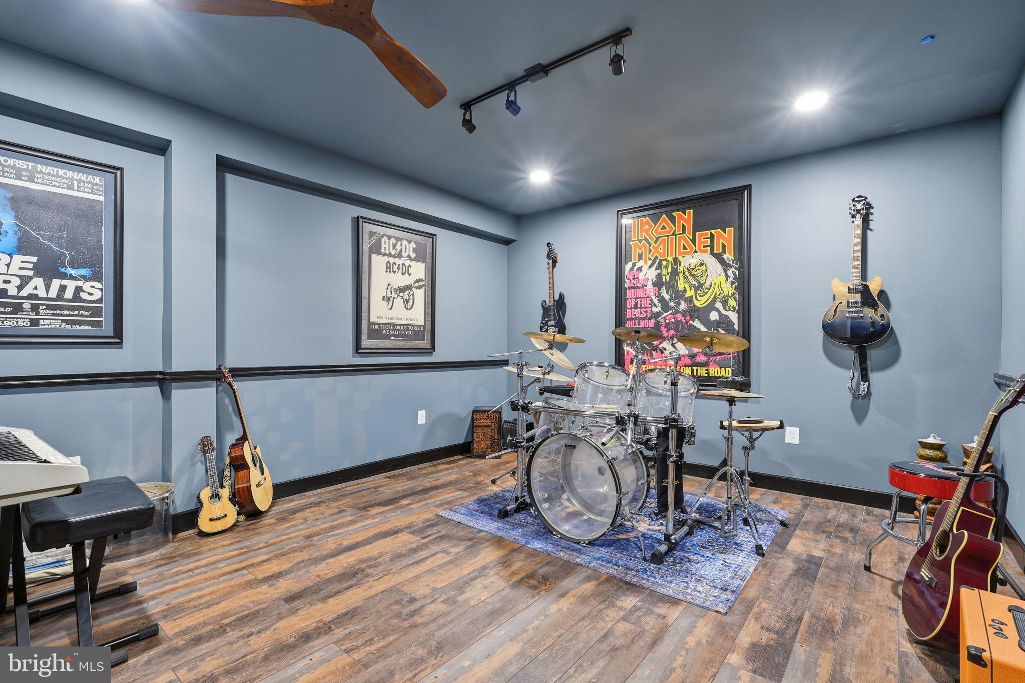 25083 RIDING CENTER DRIVE