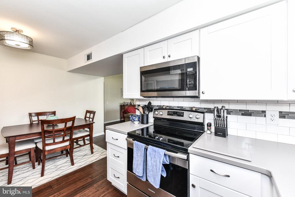 109 PROSPERITY AVENUE SE F