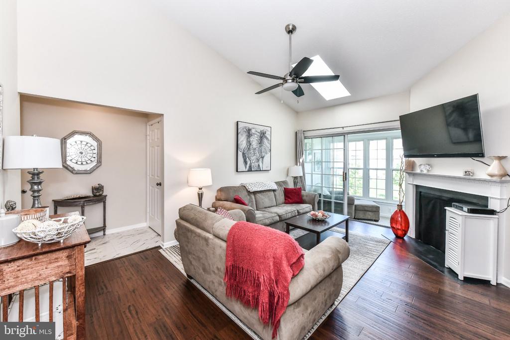 109 PROSPERITY AVENUE SE F