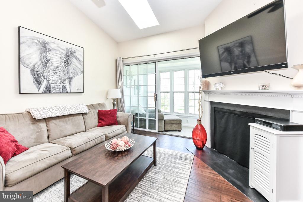 109 PROSPERITY AVENUE SE F