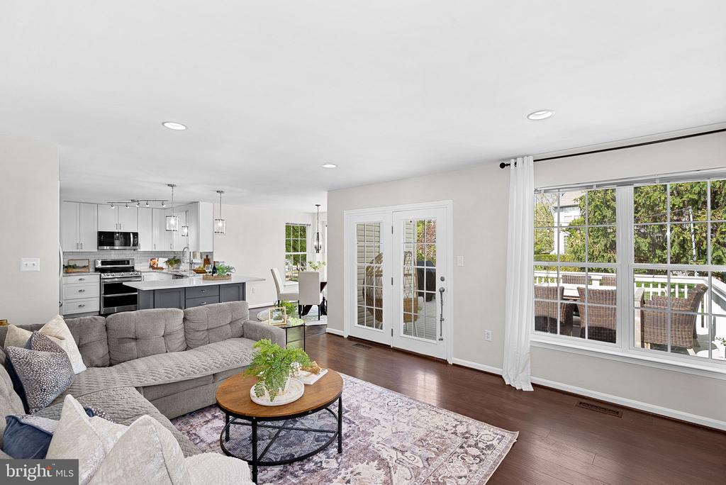 35786 CHAPEL HILL COURT