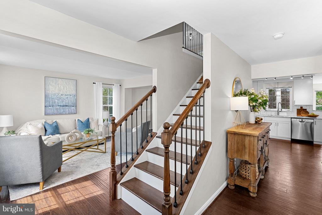 35786 CHAPEL HILL COURT