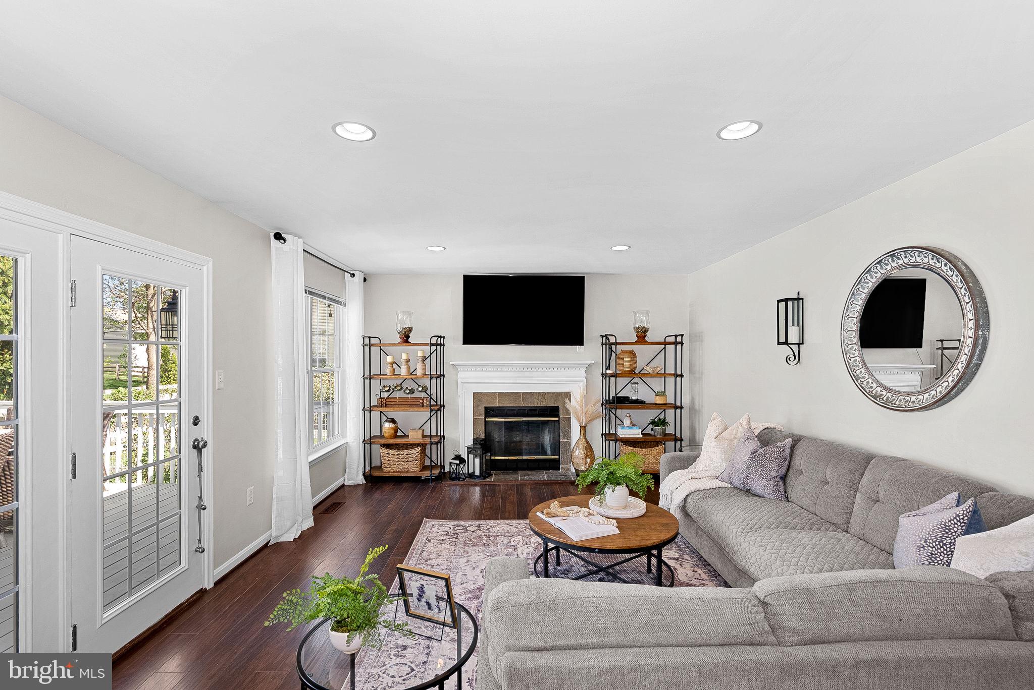 35786 CHAPEL HILL COURT