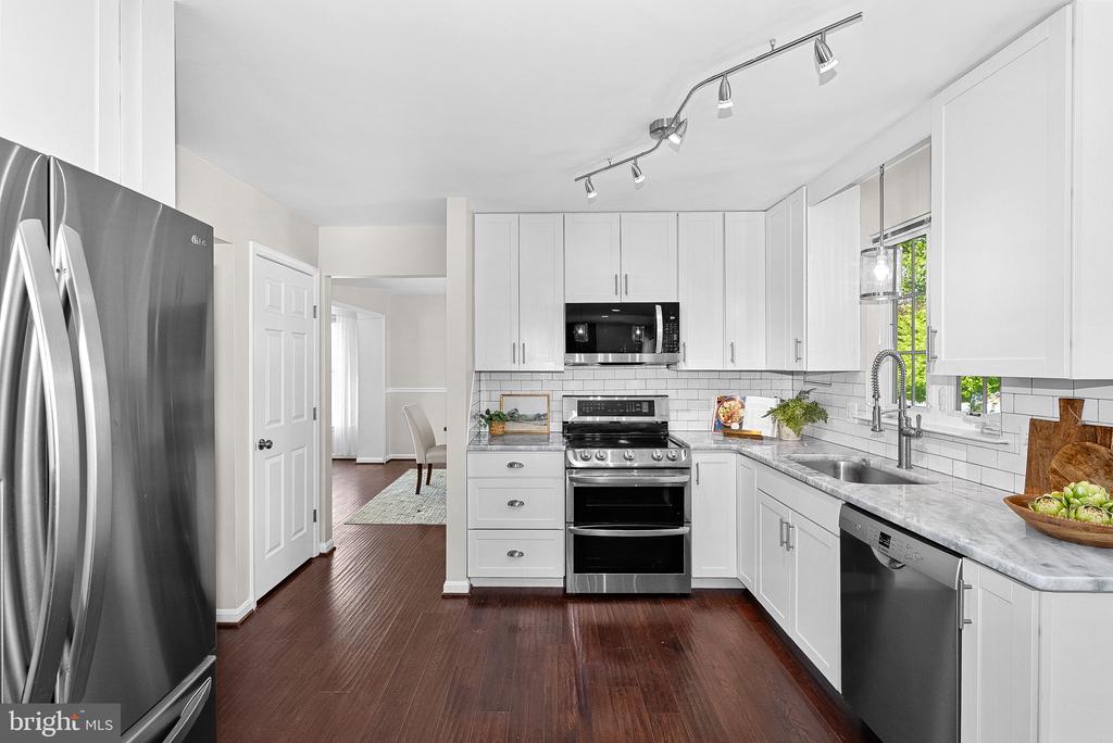 35786 CHAPEL HILL COURT