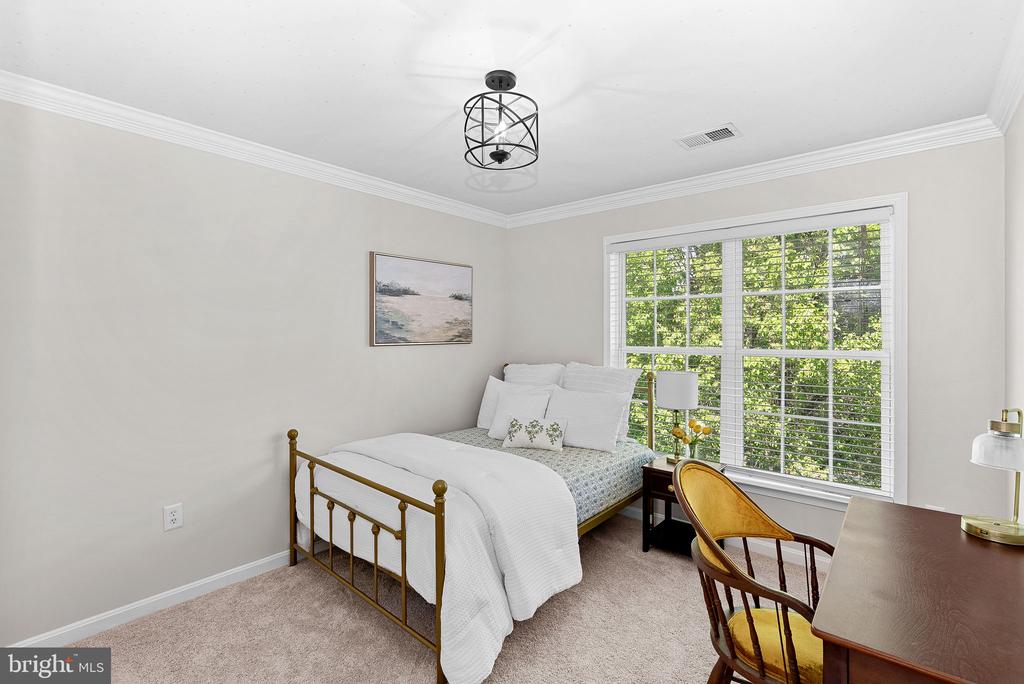 35786 CHAPEL HILL COURT