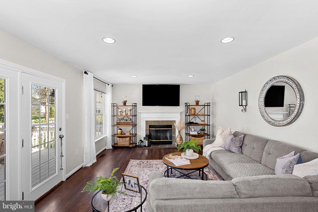 35786 CHAPEL HILL COURT