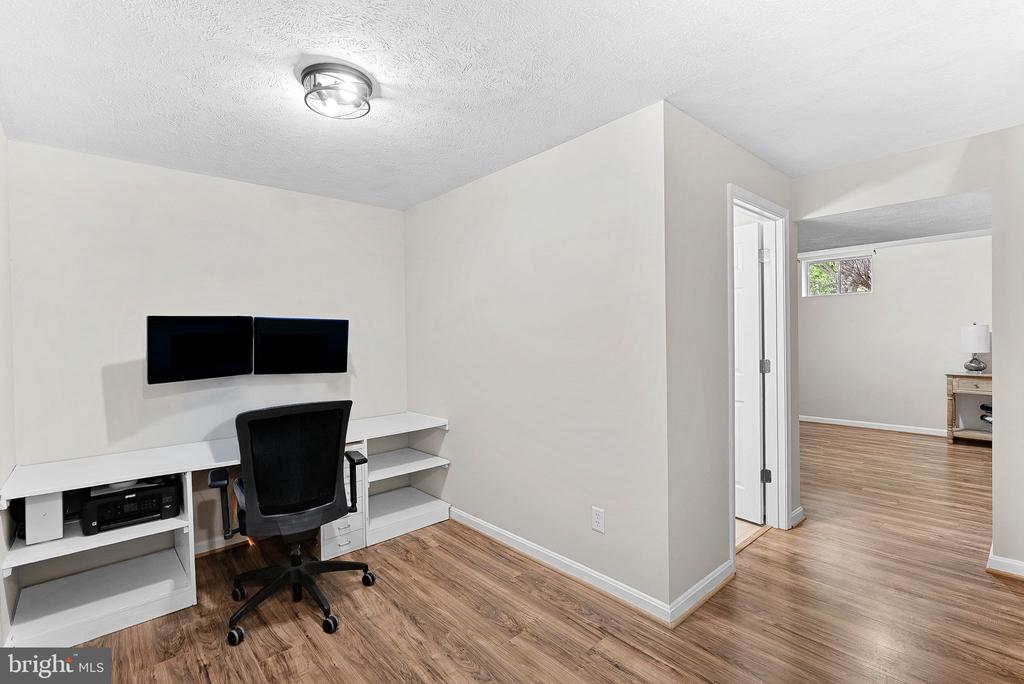 35786 CHAPEL HILL COURT