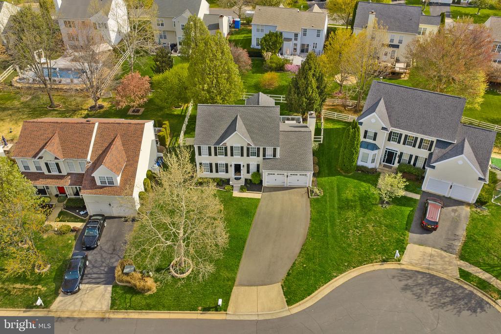 35786 CHAPEL HILL COURT