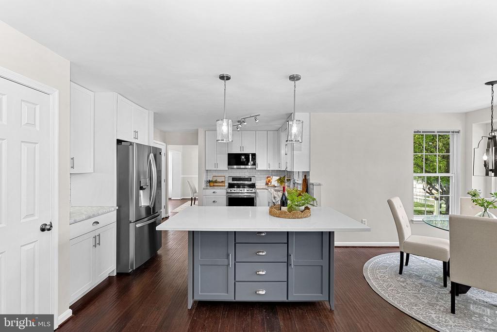 35786 CHAPEL HILL COURT