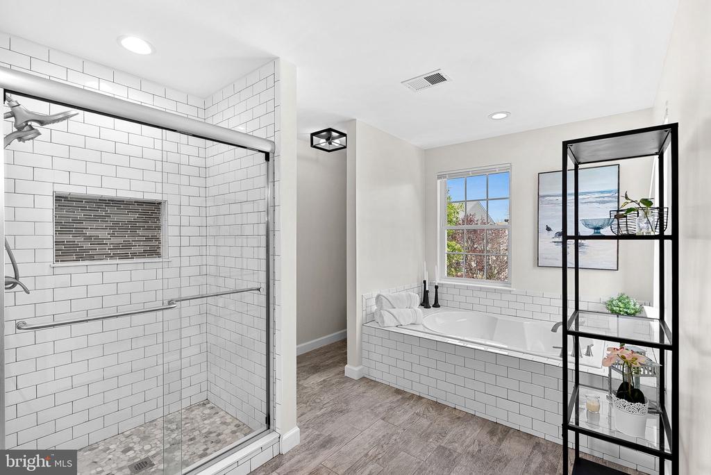 35786 CHAPEL HILL COURT