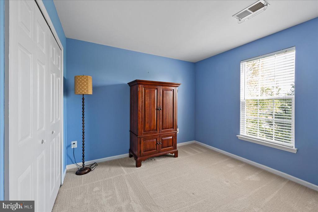 17124 MAGIC MOUNTAIN DRIVE