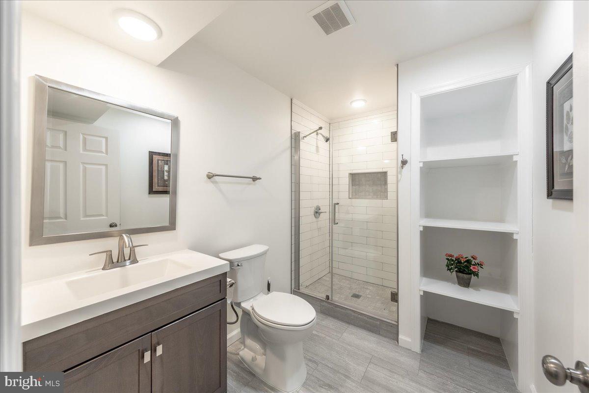 17124 MAGIC MOUNTAIN DRIVE
