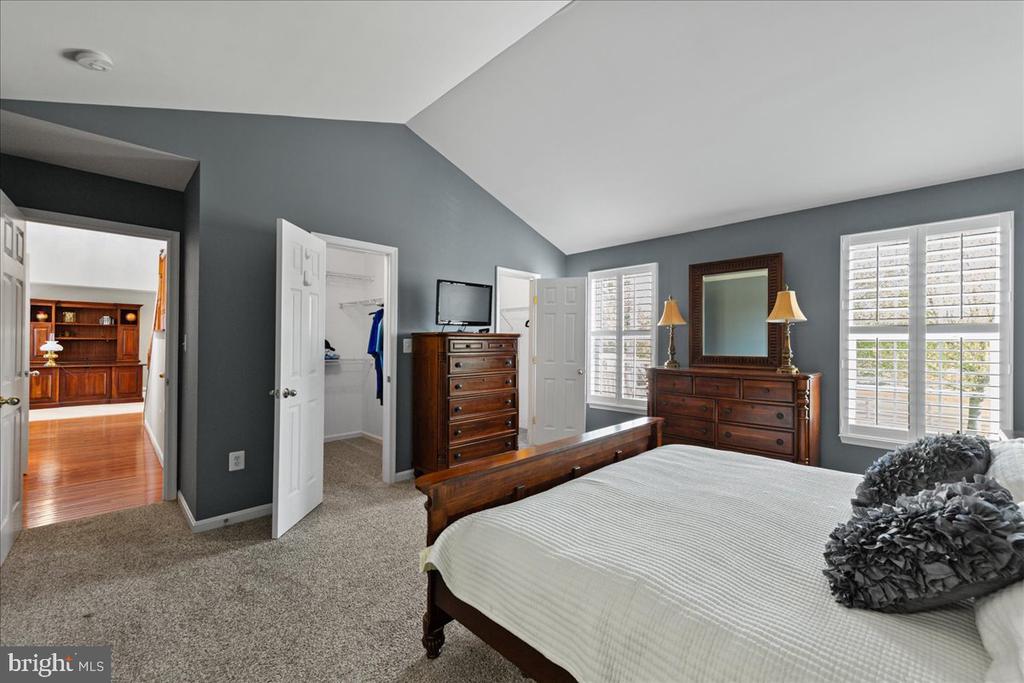 17124 MAGIC MOUNTAIN DRIVE