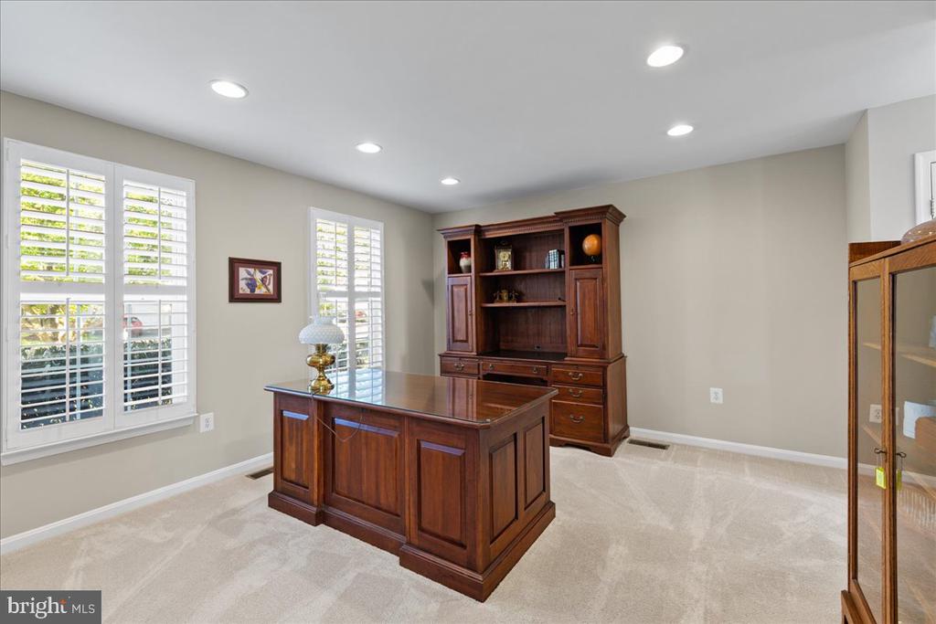 17124 MAGIC MOUNTAIN DRIVE