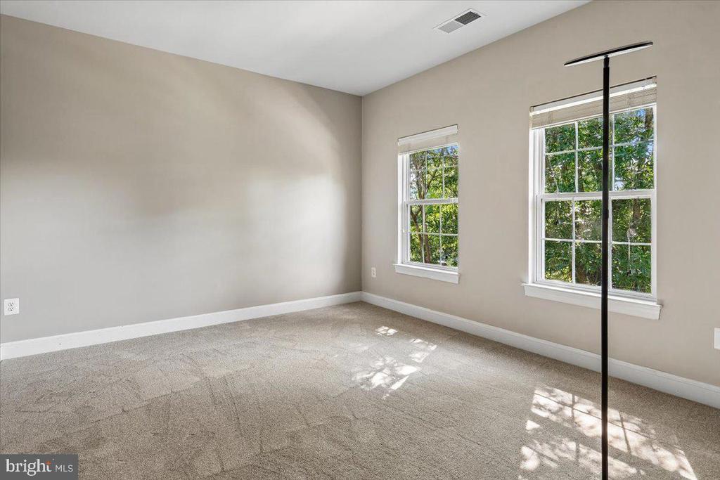 117 ROSEBROOK COURT NW