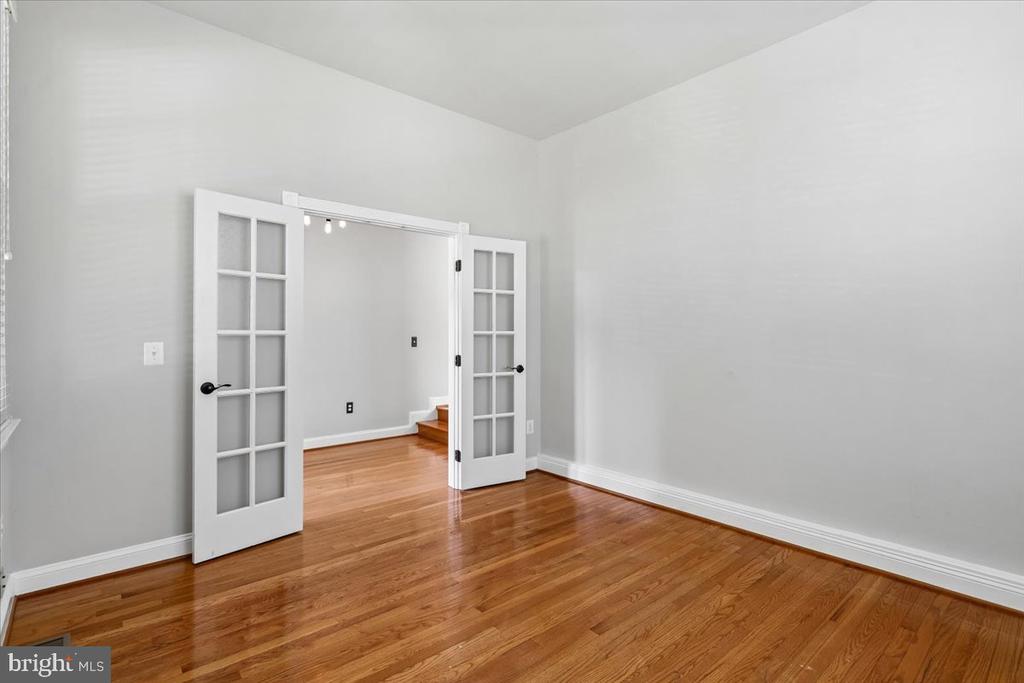 117 ROSEBROOK COURT NW