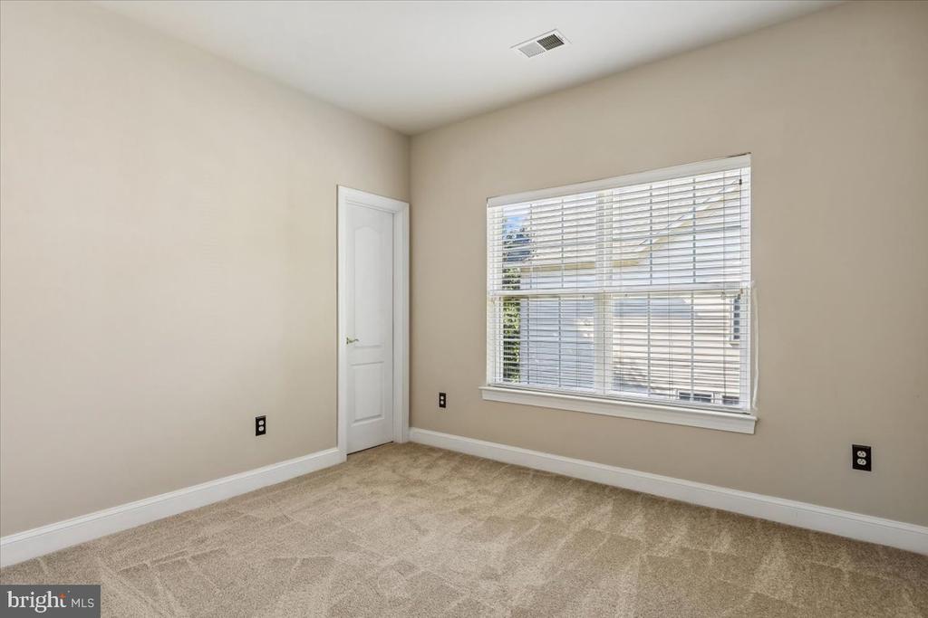 117 ROSEBROOK COURT NW