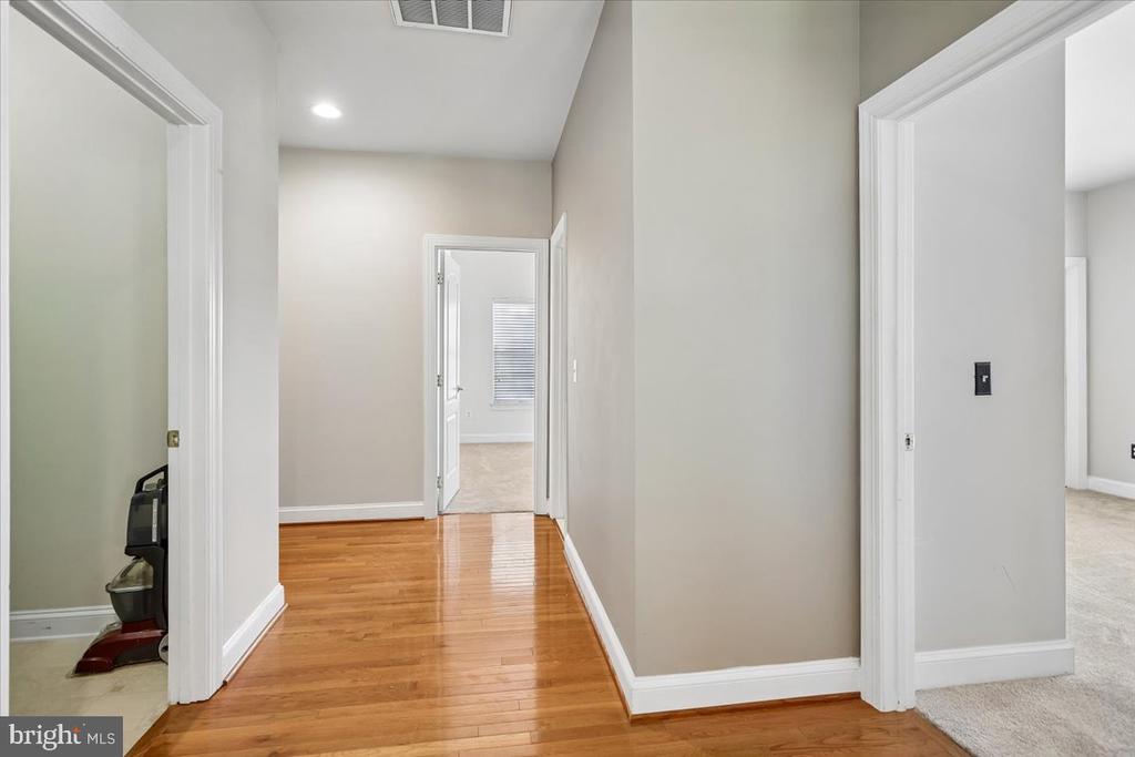 117 ROSEBROOK COURT NW