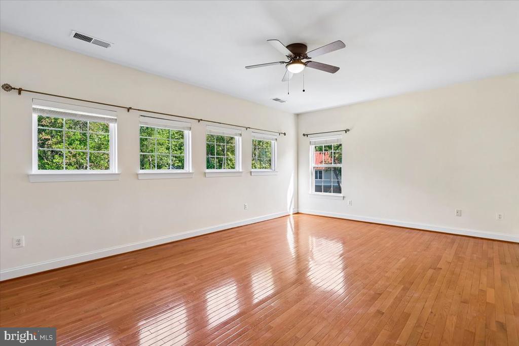 117 ROSEBROOK COURT NW
