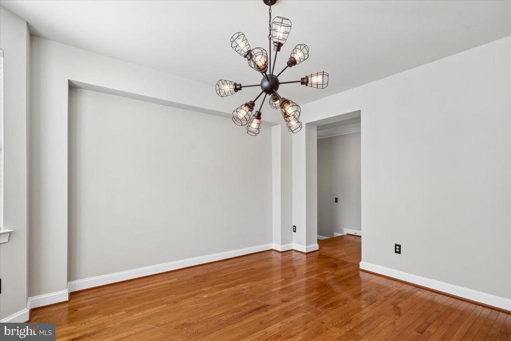 117 ROSEBROOK COURT NW