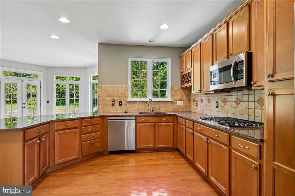 117 ROSEBROOK COURT NW