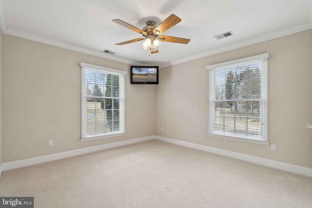 39937 CHARLES TOWN PIKE