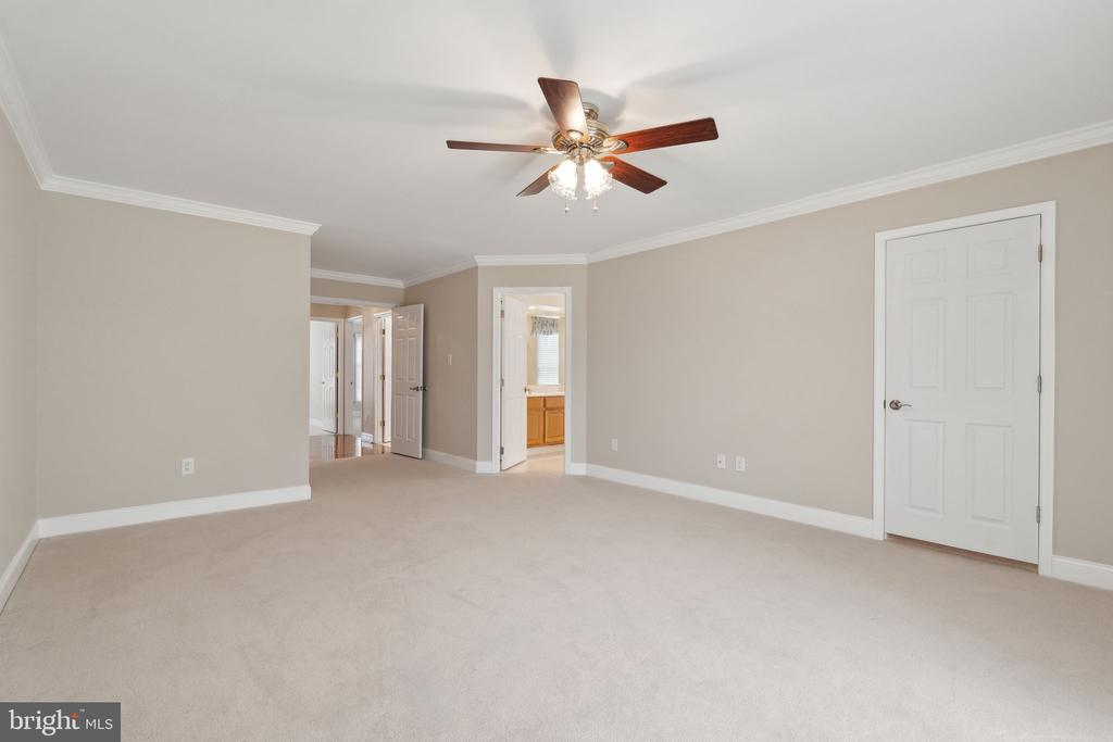 39937 CHARLES TOWN PIKE