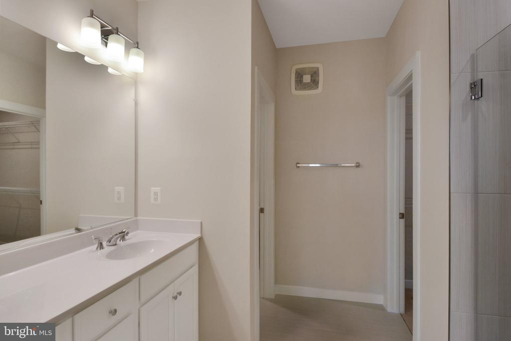 44615 WOLFHOUND SQUARE