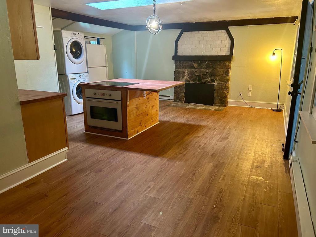 19330 MOUNTAIN SPRING LANE