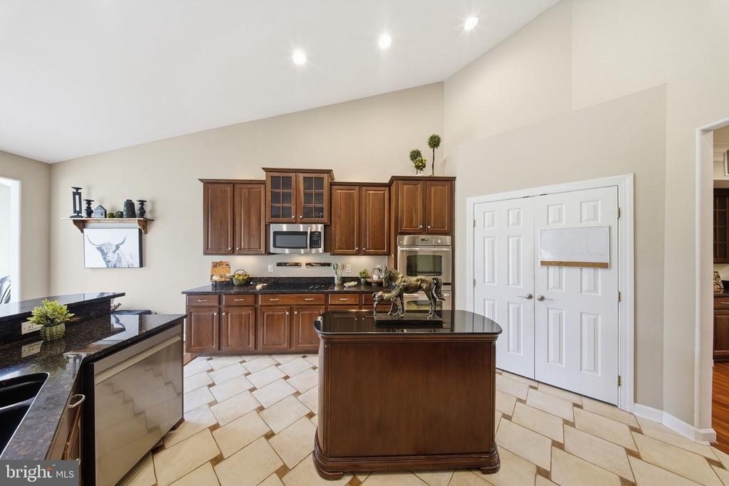 35987 BIRCH HOLLOW LANE