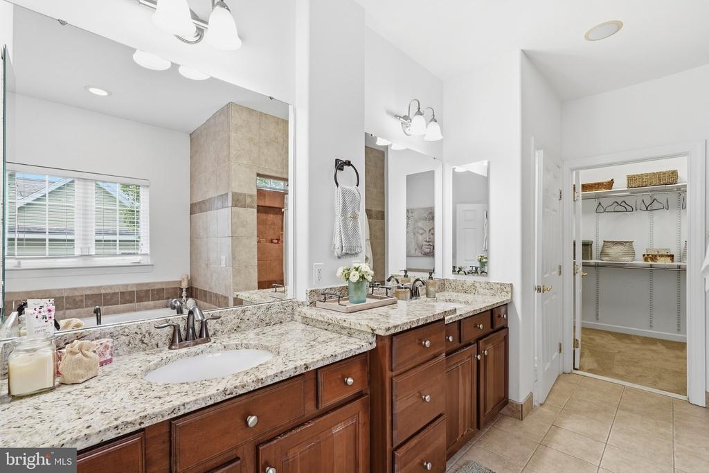 35987 BIRCH HOLLOW LANE