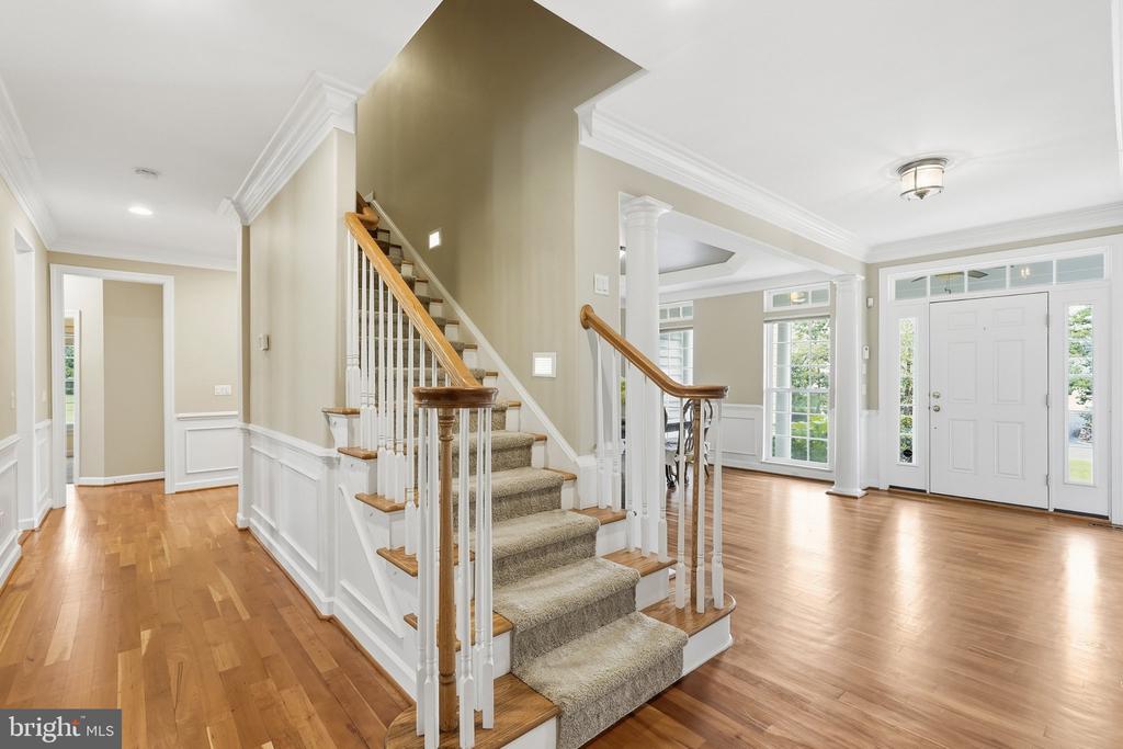 35987 BIRCH HOLLOW LANE