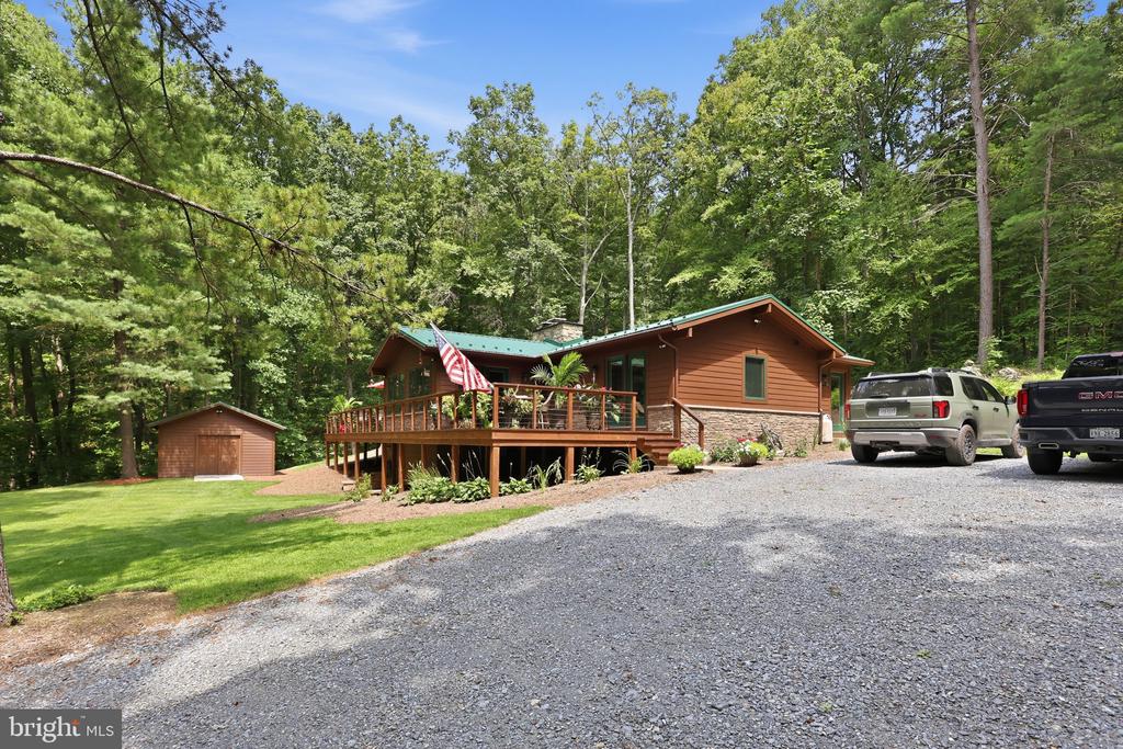 2250 JEWELL HOLLOW ROAD