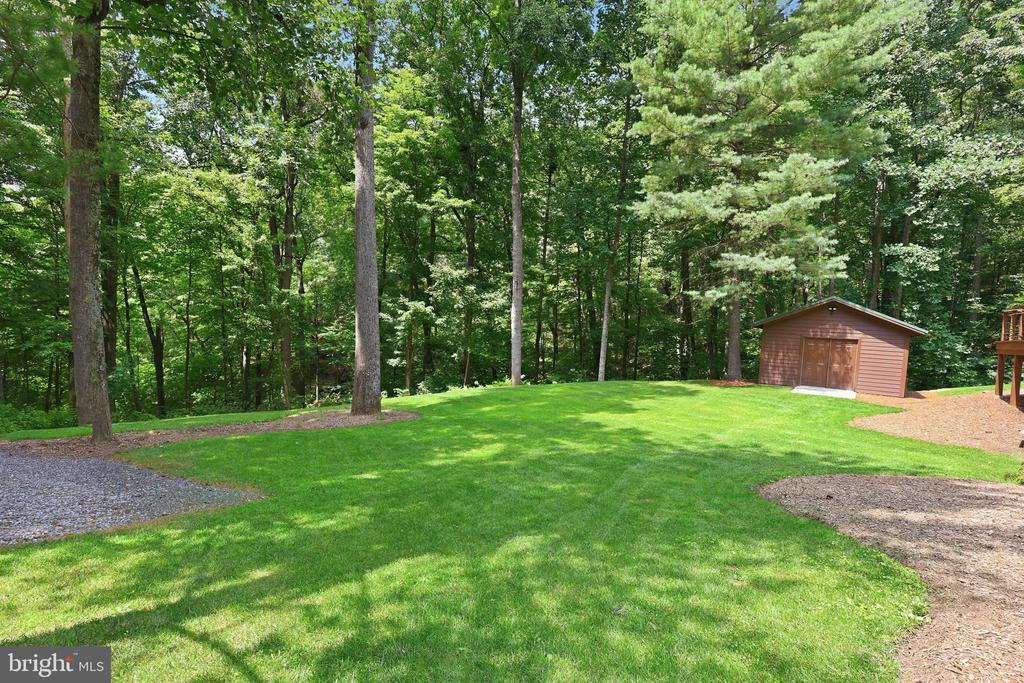2250 JEWELL HOLLOW ROAD
