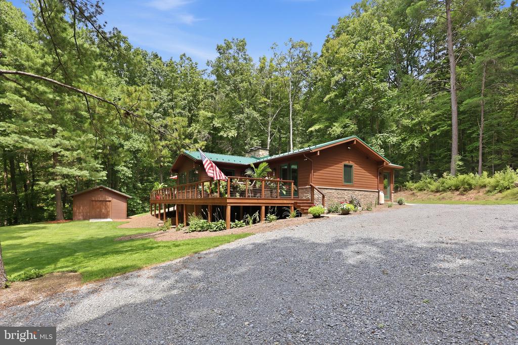 2250 JEWELL HOLLOW ROAD