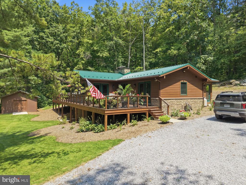 2250 JEWELL HOLLOW ROAD